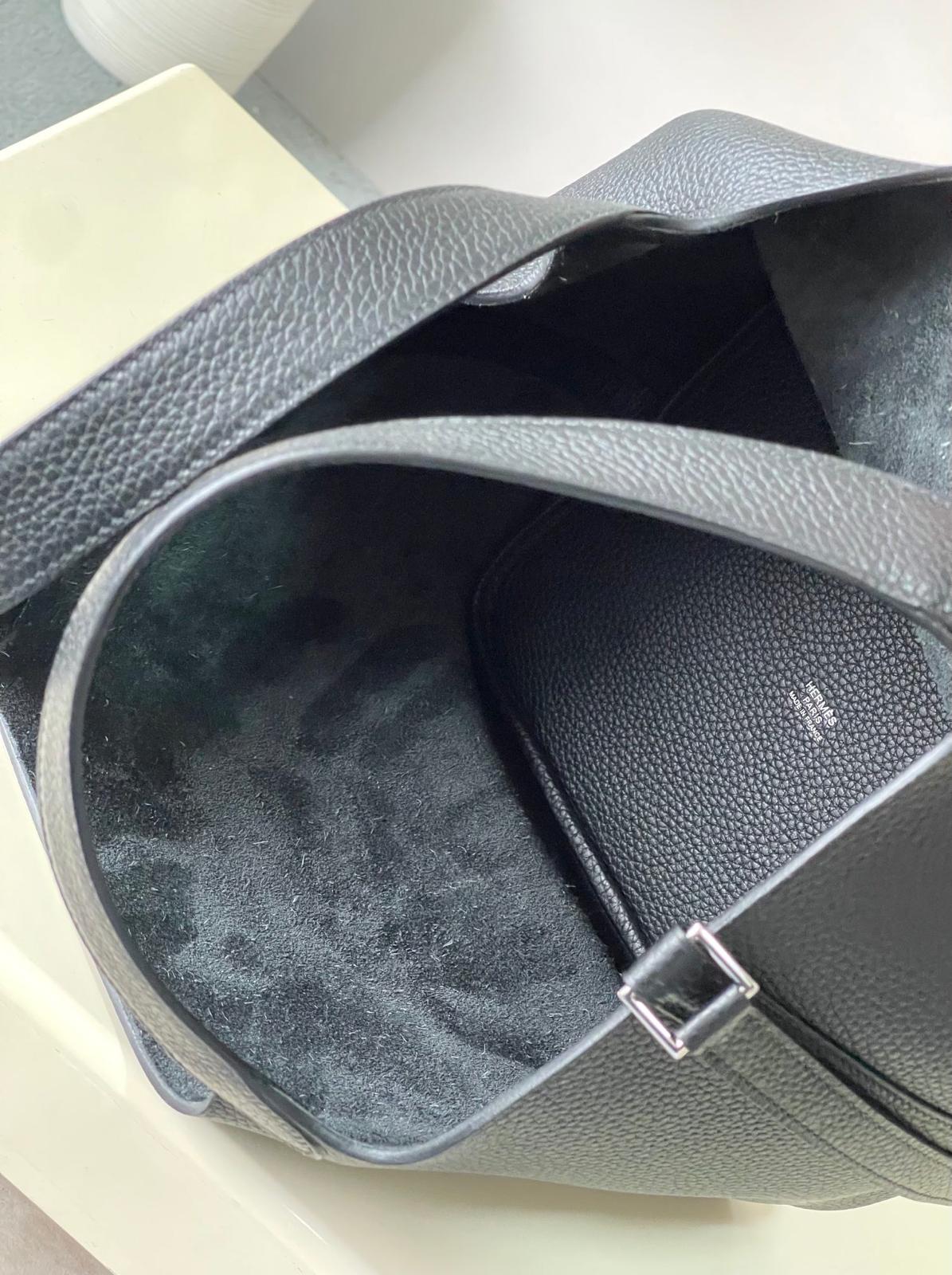 Bucket Bag Black